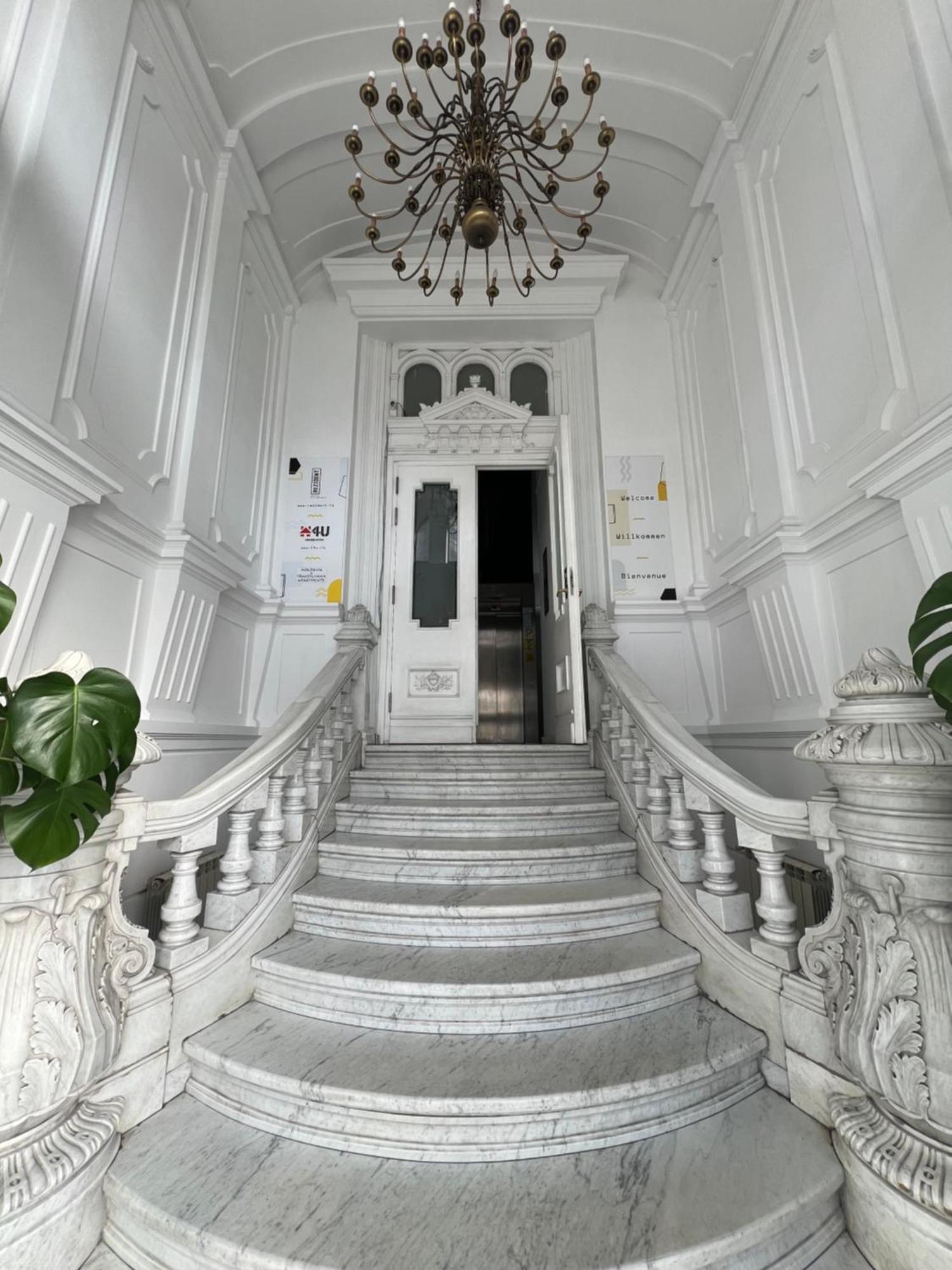 House4You - Balcescu Бухарест Экстерьер фото